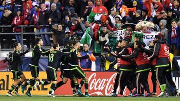 Tras una racha negativa de derrotas consecutivas en suelo estadounidense, en Noviembre de 2016, México logró romper la maldición del 2-0 y derrotó a los gringos en Columbus por marcador de dos goles contra uno, con anotaciones de Miguel Layún y Rafael Márquez.