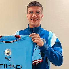 Oficial: Perrone ficha por el Manchester City