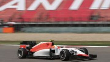 Roberto Merhi, al volante del Manor en Shanghai.