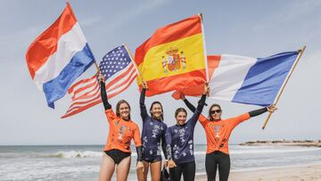 Podio de la Copa del Mundo de Wingfoil GWA en Wave 2023, en una playa de Dakhla, Marruecos. 