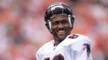 Andre Rison jugó en siete equipos de la NFL entre 1989 y 2000 y fue elegido MVP de la Pro Bowl en 1993. En 2007 se declaró en bancarrota.