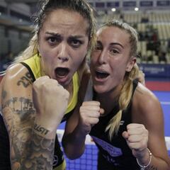 Zarpazo en el Vigo Open de
Alba Galán y Victoria Iglesias