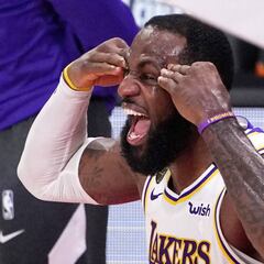 Obama felicita a LeBron mientras Trump lo califica de "repugnante"