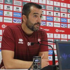 Martínez ve difícil reforzarse por los problemas económicos