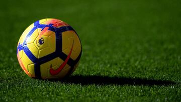 Balón oficial de invierno de la Premier League 2017-2018.