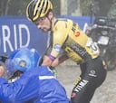 Lo que la tele no enseñó de las caídas de Superman López y Primoz Roglic en Andorra