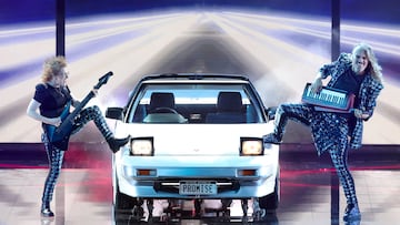 Danny Estrin (derecha) durante su actuaci車n en Eurovisi車n