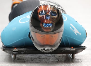 Skeleton, velocidad sobre el hielo y cascos futuristas