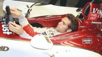 <b>SATISFECHO.</b> El piloto español terminó contento tars su primera toma de contacto con el nuevo monoplaza del equipo Force India.