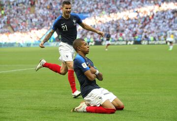 Kylian Mbappe celebra el 3-2.