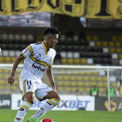 Jugó con Gil y Zampedri y ahora amargó a la U de Pellegrino: “Vine a demostrar lo que sé”