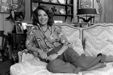 Natalie Wood fue una estrella en el cine desde que era una niña. Protagonizó junto a James Dean y Sal Mineo 'Rebelde sin causa' y posteriormente fue María en 'West Side Story'. En noviembre de 1981 estaba en su yate con su marido, Robert Wagner, y un amigo de ambos, el también actor Christopher Walken. Desapareció en la madrugada y posteriormente encontraron su cuerpo sin vida flotando en el mar. La muerte fue calificada como accidente, aunque en 2011, 30 años después de su muerte, se reabrió el caso.