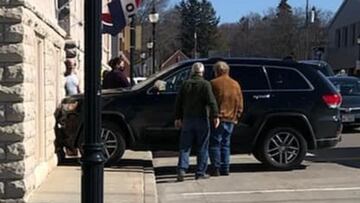 Un perro estrella el coche de su dueño contra un edificio en Estados Unidos