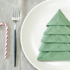 Tres ideas originales para doblar servilletas en nuestra mesa de Navidad