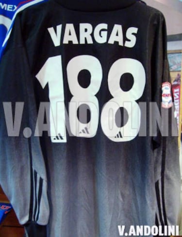 Otros casos de camisetas 'curiosas' del fútbol chileno