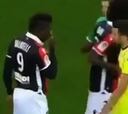 La simulación de 'Super' Mario Balotelli que indigna a Deco