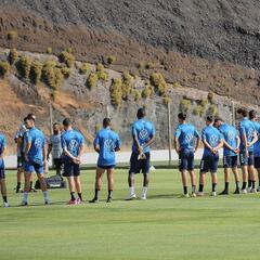 "La plantilla aún está incompleta, pero completa de ilusión"