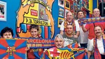 <b>AZULGRANAS EN TORREJÓN. </b>La peña barcelonista de Torrejón prepara el asalto al Coliseum.