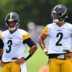 Who is starting in the Steelers game vs. the Detroit Lions, Russell Wilson or Justin Fields?