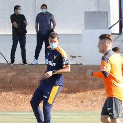 Gracia regresa al trabajo con Anil presente