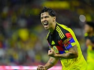 Victor Davila celebrates his goal 2-4 of America during the 6th round match between Atlas and America as part of the Liga BBVA MX, Torneo Apertura 2025 at Jalisco Stadium, on August 24, 2025 in Guadalajara, Jalisco, Mexico.