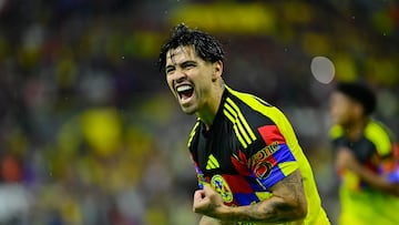 Victor Davila celebrates his goal 2-4 of America during the 6th round match between Atlas and America as part of the Liga BBVA MX, Torneo Apertura 2025 at Jalisco Stadium, on August 24, 2025 in Guadalajara, Jalisco, Mexico.