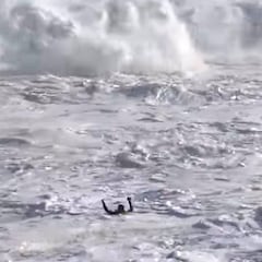 La increíble calma de Toby Cunningham tras ser golpeado por hasta 5 olas gigantes