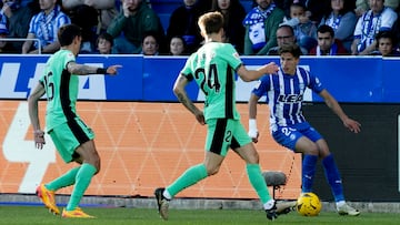 21/04/24
PARTIDO DE PRIMERA DIVISION
DEPORTIVO ALAVES - ATLETICO DE MADRID
STEFAN SAVIC - PABLO BARRIOS - GIULIANO SIMEONE
