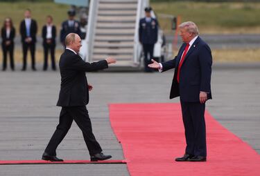 El presidente estadounidense Donald Trump y el presidente ruso Vladimir Putin se reunieron en una cumbre sobre la guerra en Ucrania en la Base Aérea de EE. UU. el 15 de agosto de 2025 en Anchorage, Alaska, Estados Unidos.