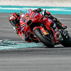 Caída sin consecuencias de Bagnaia en un turno liderado por Morbidelli