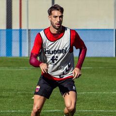 Oficial: Hércules y Eldense pactan la cesión de Miguel Marí