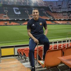 Rodrigo: "En el fútbol, siempre hay alguien dispuesto a decirte que no vales"