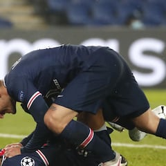 Verratti pide a Mbappé que renueve hasta en la ducha