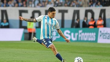 Juan Fernando Quintero durante el triunfo de Racing sobre Boca.