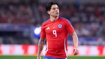 Victor Davila of Chile during the game between Peru and Chile as part of the CONMEBOL Copa America USA 2024 group A, at AT-T Stadium, on June 21, 2024 in Arlington, Texas, United States.