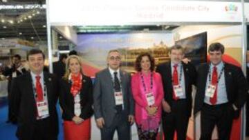 V&iacute;ctor S&aacute;nchez, Theresa Zabell, Alejandro Blanco, Ana Botella, Jaime Lissavetzky y Miguel Cardenal, en el stand de Madrid en SportAccord.