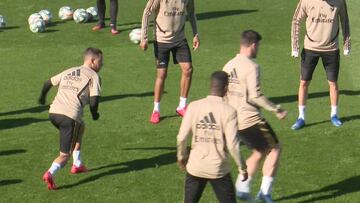 La particular forma de defender de Hazard: ¿vaguería o genialidad?