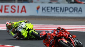 Fabio Di Giannantonio sigue a Marc Márquez en el GP de Indonesia.