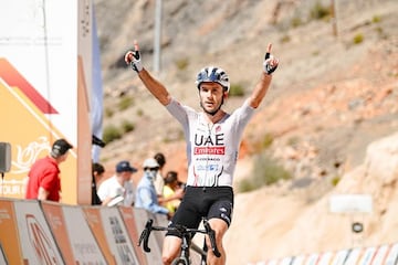 Adam Yates, ganador en la Green Mountain en 2024