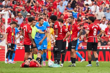 El noruego ha entrado para intentar desatascar el partido y el colegiado le ha mostrado la roja a los 10 minutos de pisar el césped tras consultar el VAR. Su entrada a Raillo fue muy peligrosa.