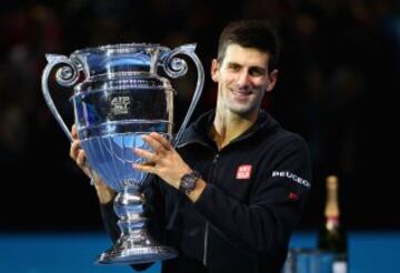 Novak Djokovic venció a Berdych y aseguró el número uno del mundo.