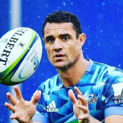 El Super Rugby vuelve con público y con Dan Carter