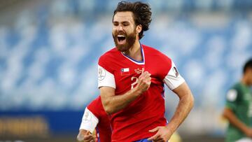 CUIABA, BRAZIL - JUNE 18: Ben Brereton of Chile celebrates after scoring the first goal of his team during a group A match between Chile and Bolivia as part of Conmebol Copa America Brazil 2021 at Arena Pantanal on June 18, 2021 in Cuiaba, Brazil. (Photo by Miguel Schincariol/Getty Images)