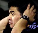 Maradona comete cinco errores en su última lista