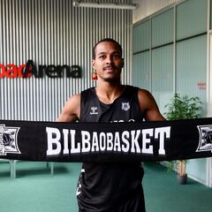 Renfroe, la veteranía al poder