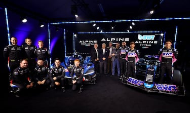 Presentación del coche de Fórmula Uno BWT Alpine Racing A524 durante la presentación de la temporada 2024 del equipo Alpine, en Enstone, en el centro de Inglaterra. 