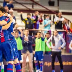 El Levante agrava la crisis de ElPozo con una sólida actuación