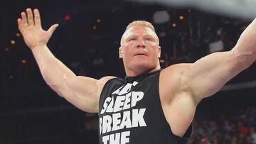 Dana White publicó en su cuenta de Twitter una foto donde sale con Brock Lesnar y éste porta una playera de la UFC.