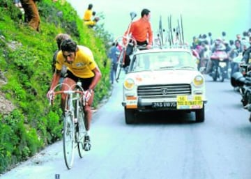 La cima del ciclismo, el Tour de Francia, volvió hablar español en 1973, catorce años después del triunfo de Federico Martín Bahamontes en 1959. Luis Ocaña, un corredor perseguido por la desgracia en una carrera que se convirtió en una obsesión, lograba, por fin, que Paris se rindiera a Monseur Ocaña. 