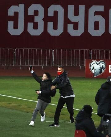 Las imágenes de un espontáneo en el entrenamiento de la selección